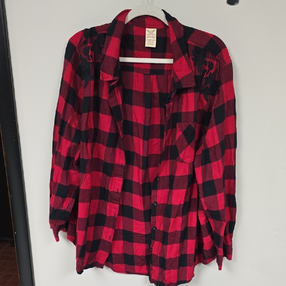 Faded Glory Red and Black Plaid Long Sleeve Button Down